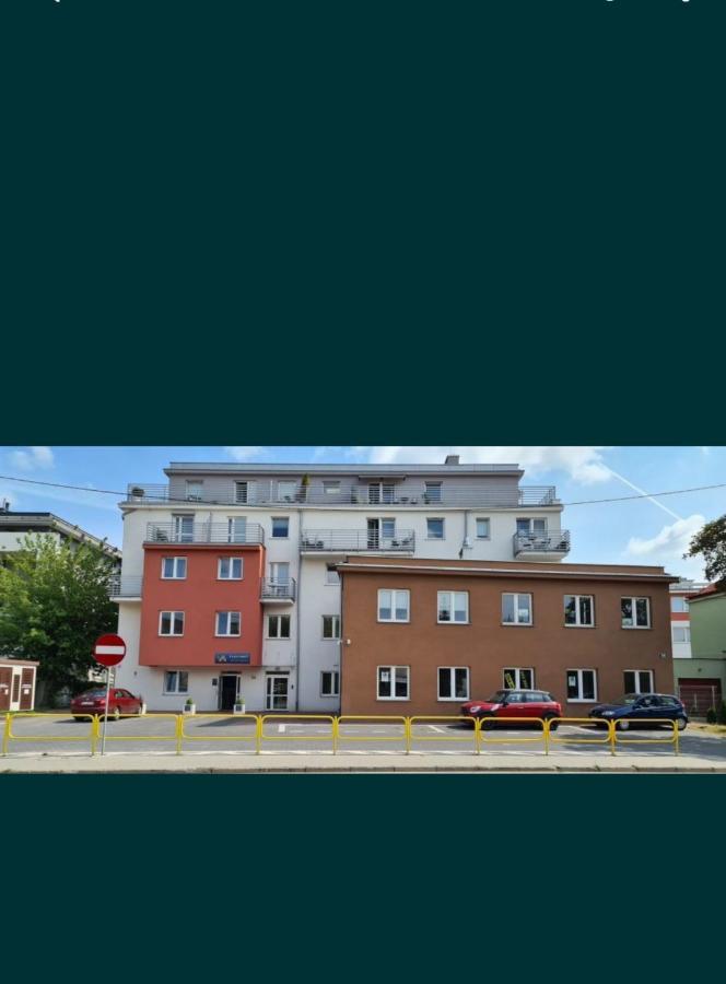 Premium Centrum 900M Targi Kielce 4 Km المظهر الخارجي الصورة